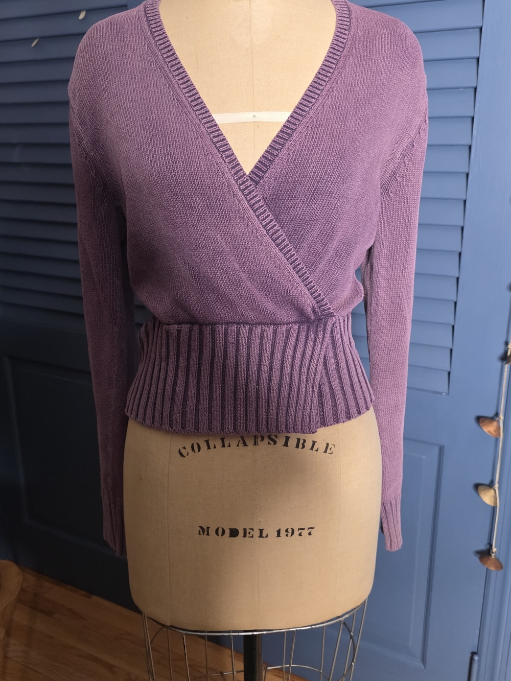 Women's V-Neck Wrap Sweater in Dusty Lavender